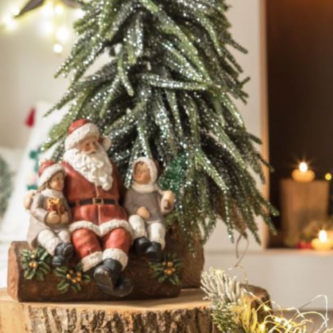 Babbo Natale sul tronco